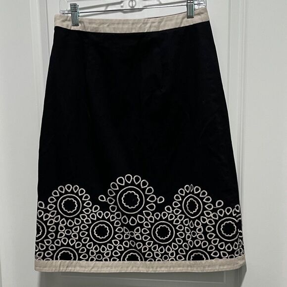Boden Black and Cream Embroidered A-Line Skirt SZ US 6L - Picture 5 of 7